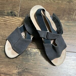 Papillo gray sandal size 41